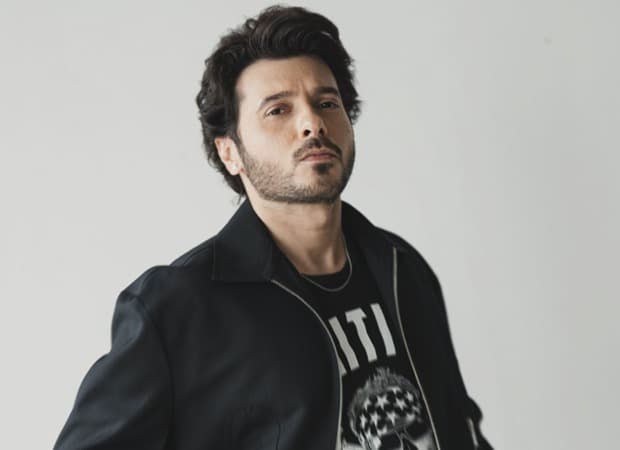 Divyenndu gears up for a period drama; new avatar to debut