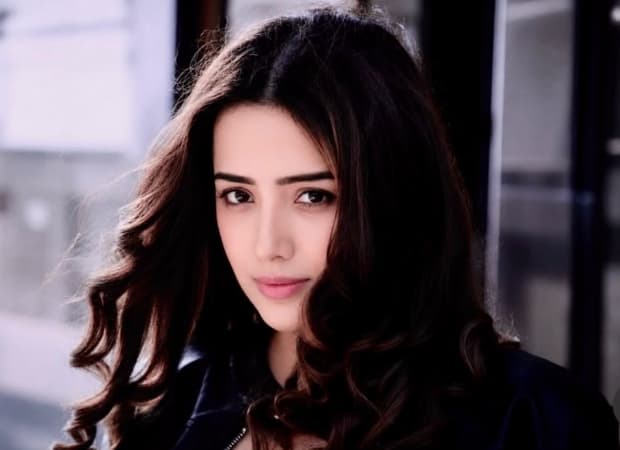 Playback star Heer lands lead role in Side Heroes; film to debut in Bihar
