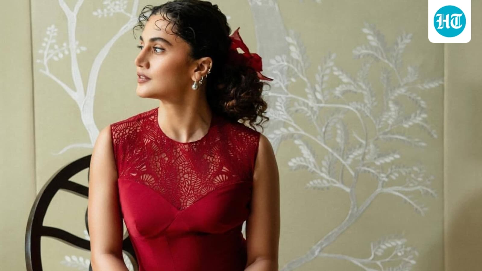 Taapsee Pannu drops heat on Kangana Ranaut; claims education matters