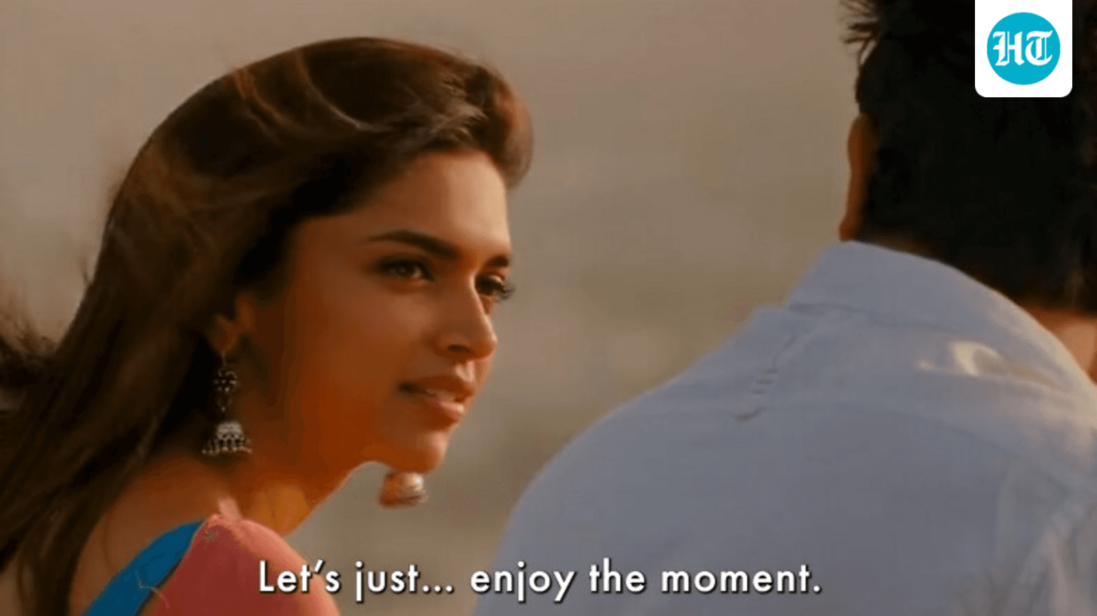 Oscars Post Hindi Scene; Deepika Padukone Fans Go Wild