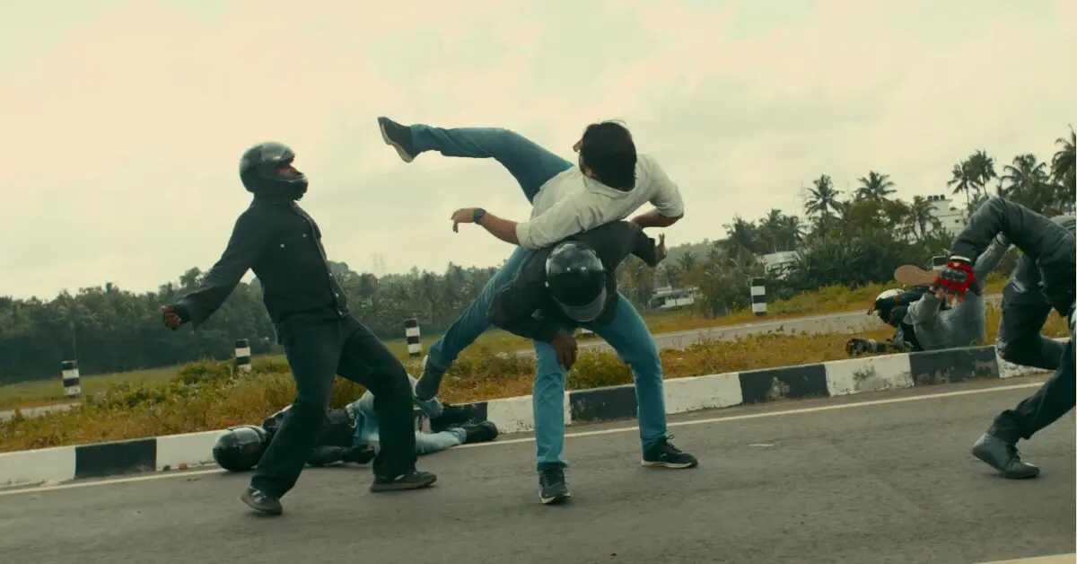 മമ്മൂക്കയുടെ മാസ്സ് ആക്ഷൻ രംഗങ്ങളിൽ ശ്രദ്ധ നേടി ബസൂക്ക ട്രൈലർ